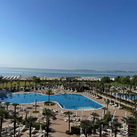 Sunny Majestic Private Апартаменты *