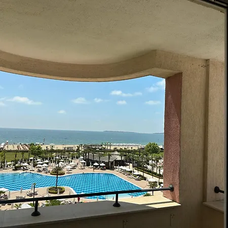 Апартаменты Sunny Majestic Private *